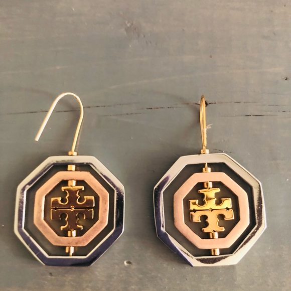 Tori Burch Earrings - Picture 4 of 4